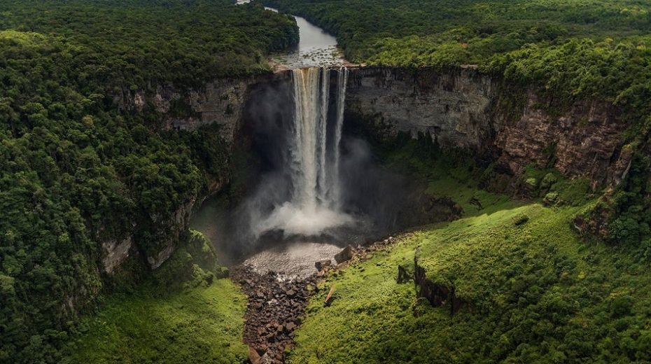 Kaieteur-Falls_-Guyana-930x520